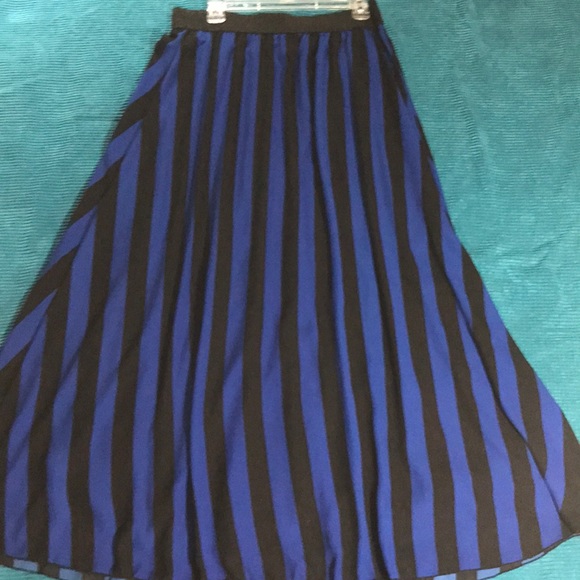 LuLaRoe Dresses & Skirts - Striped maxi skirt